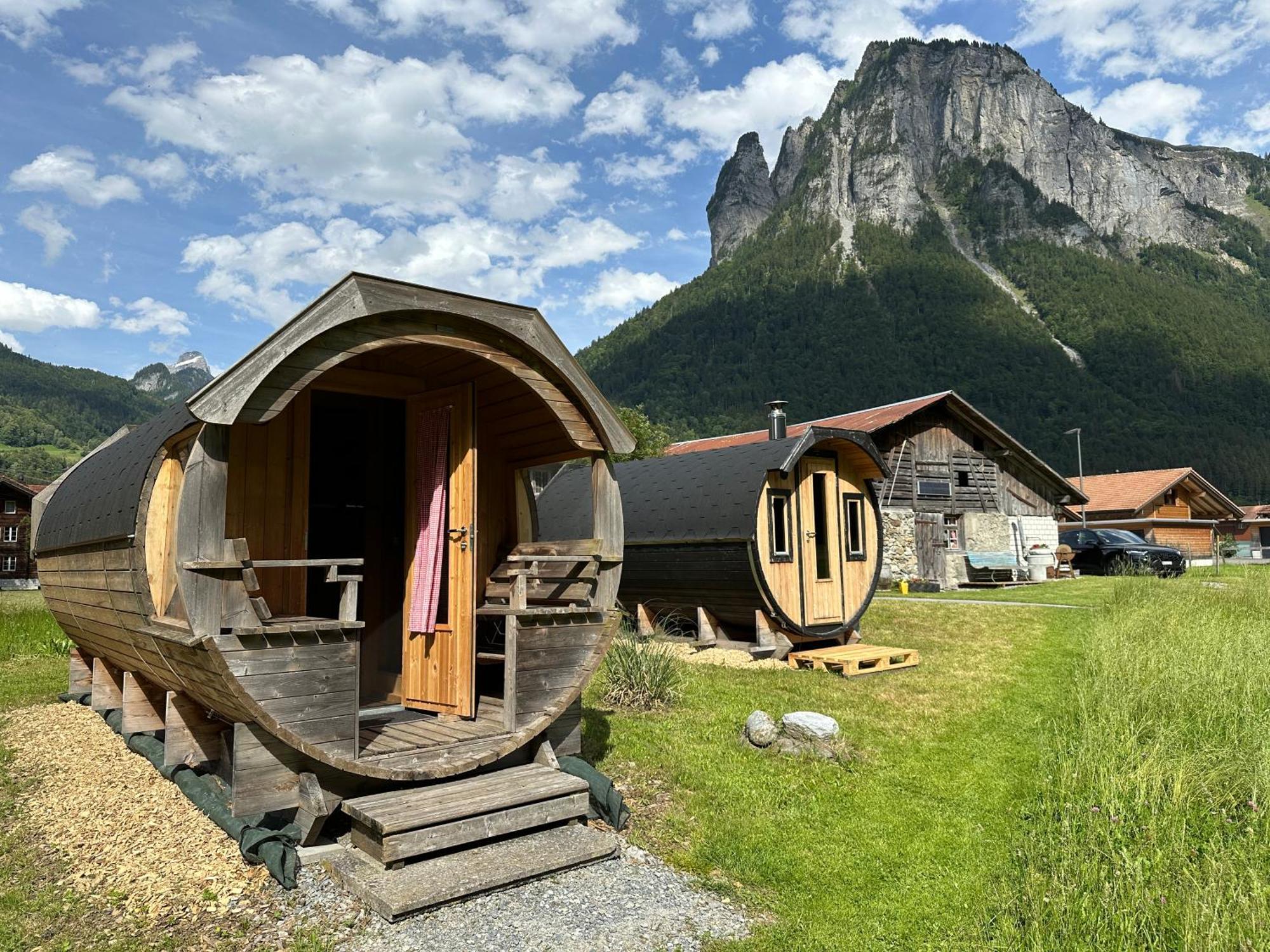 Schlafen Im Fass - Schlaffass - Abenteuer - Romantik - Haslifass Villa Innertkirchen Dış mekan fotoğraf